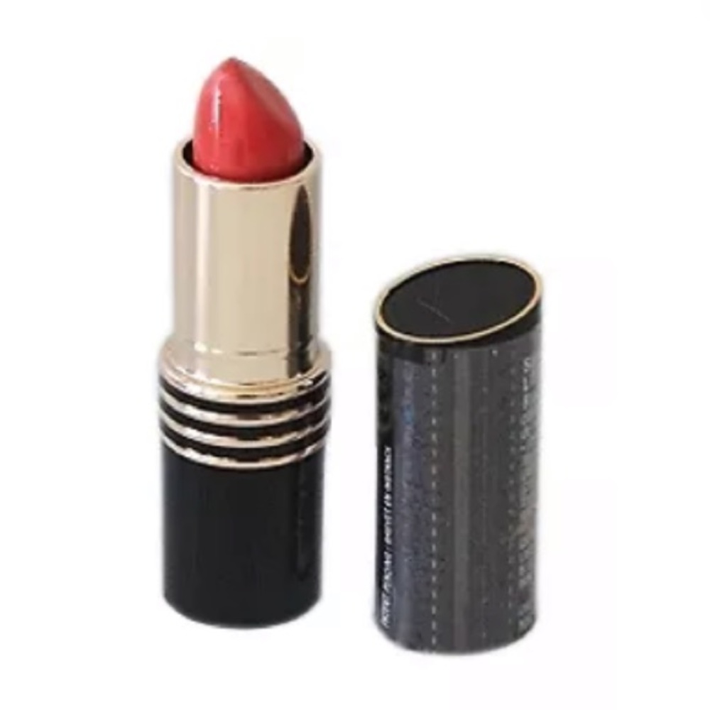 Revlon Lustrous Lipstick 440 cherries in the snow